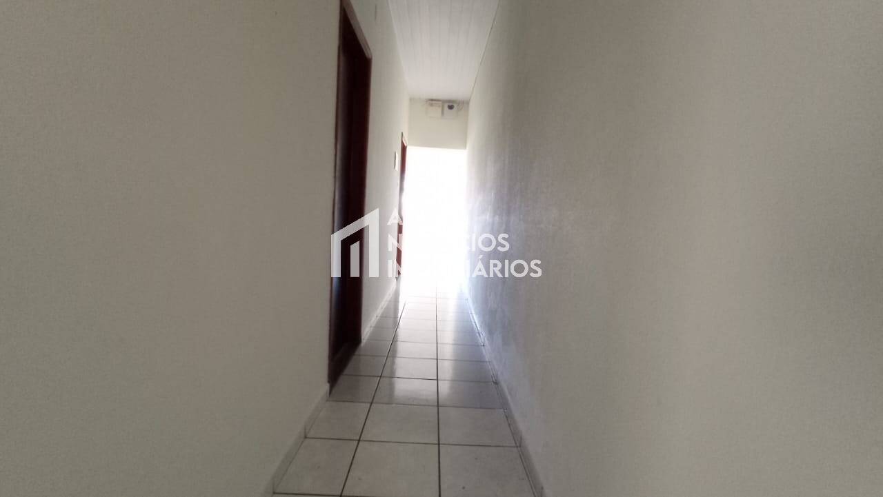 Casa à venda com 4 quartos, 274m² - Foto 17