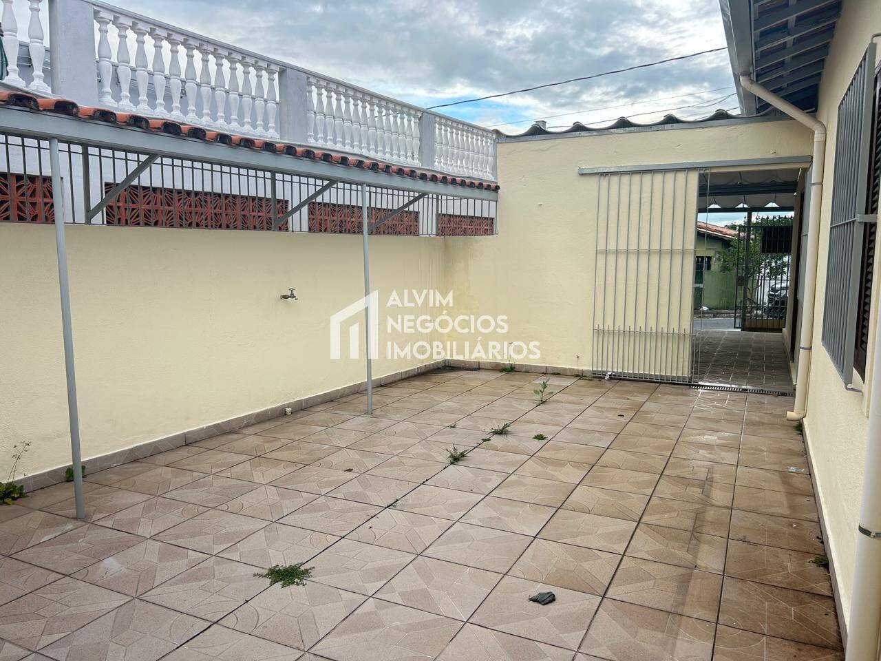 Casa à venda com 4 quartos, 274m² - Foto 16