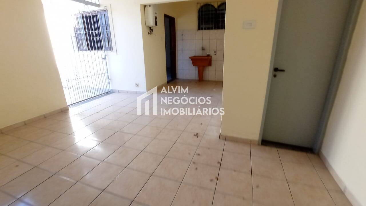 Casa à venda com 4 quartos, 274m² - Foto 21