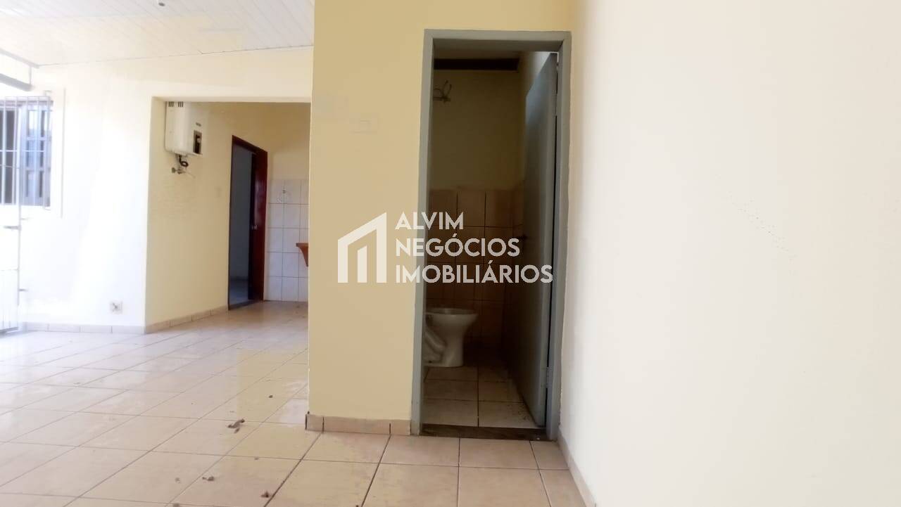 Casa à venda com 4 quartos, 274m² - Foto 26