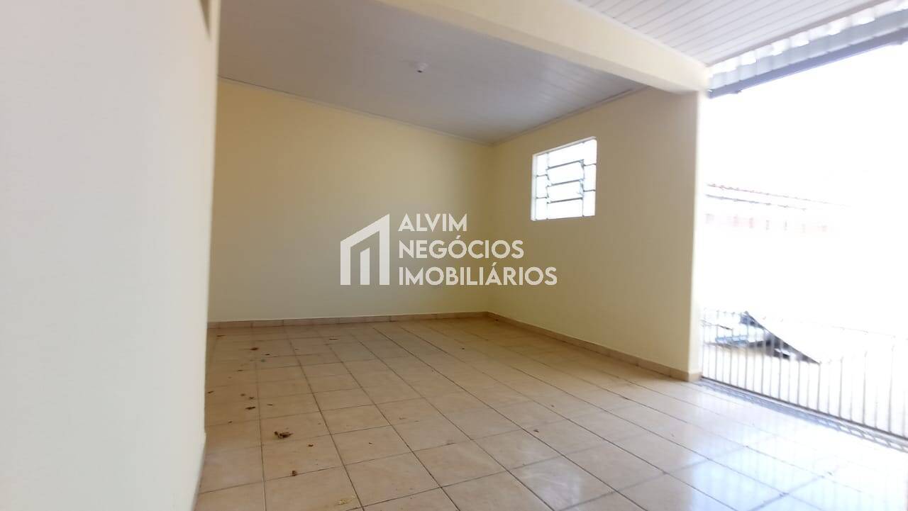 Casa à venda com 4 quartos, 274m² - Foto 29