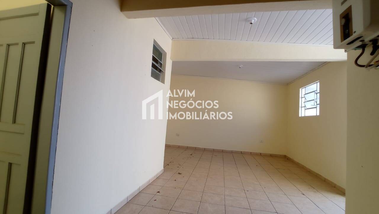 Casa à venda com 4 quartos, 274m² - Foto 37