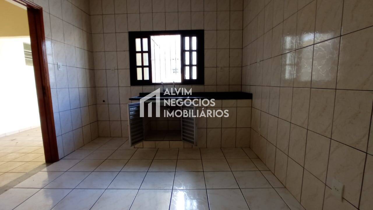 Casa à venda com 4 quartos, 274m² - Foto 42