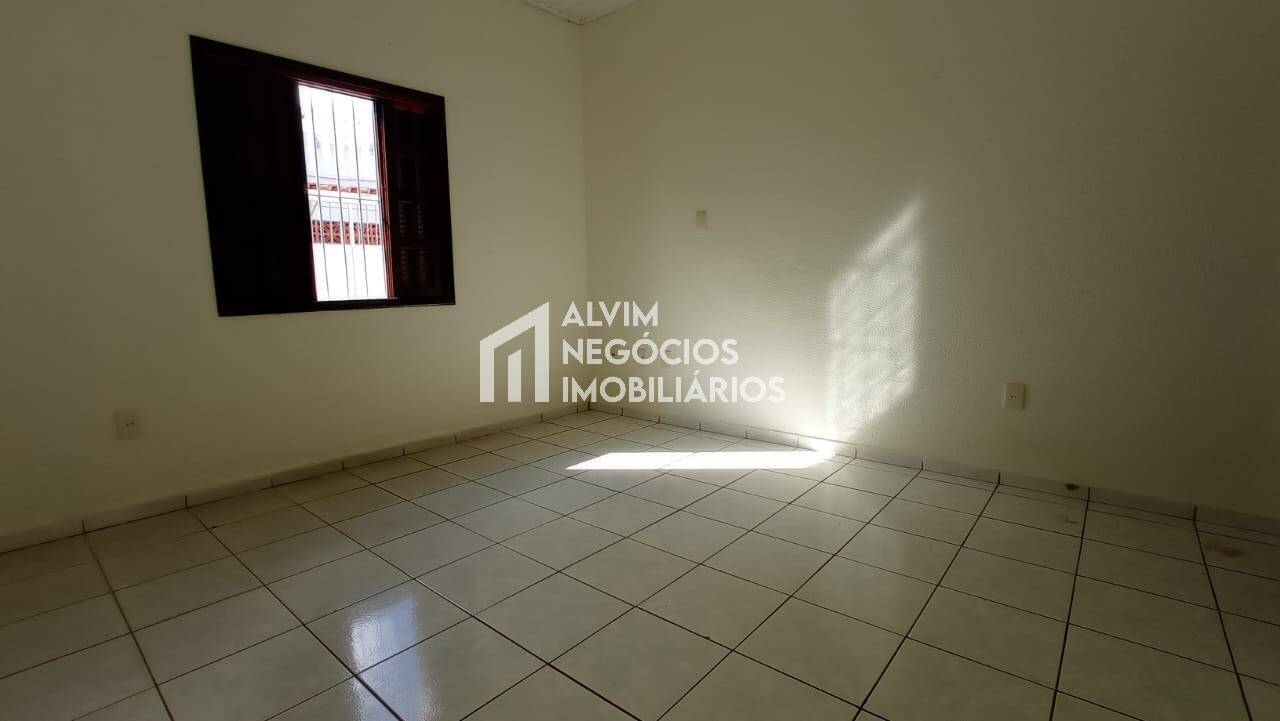 Casa à venda com 4 quartos, 274m² - Foto 52