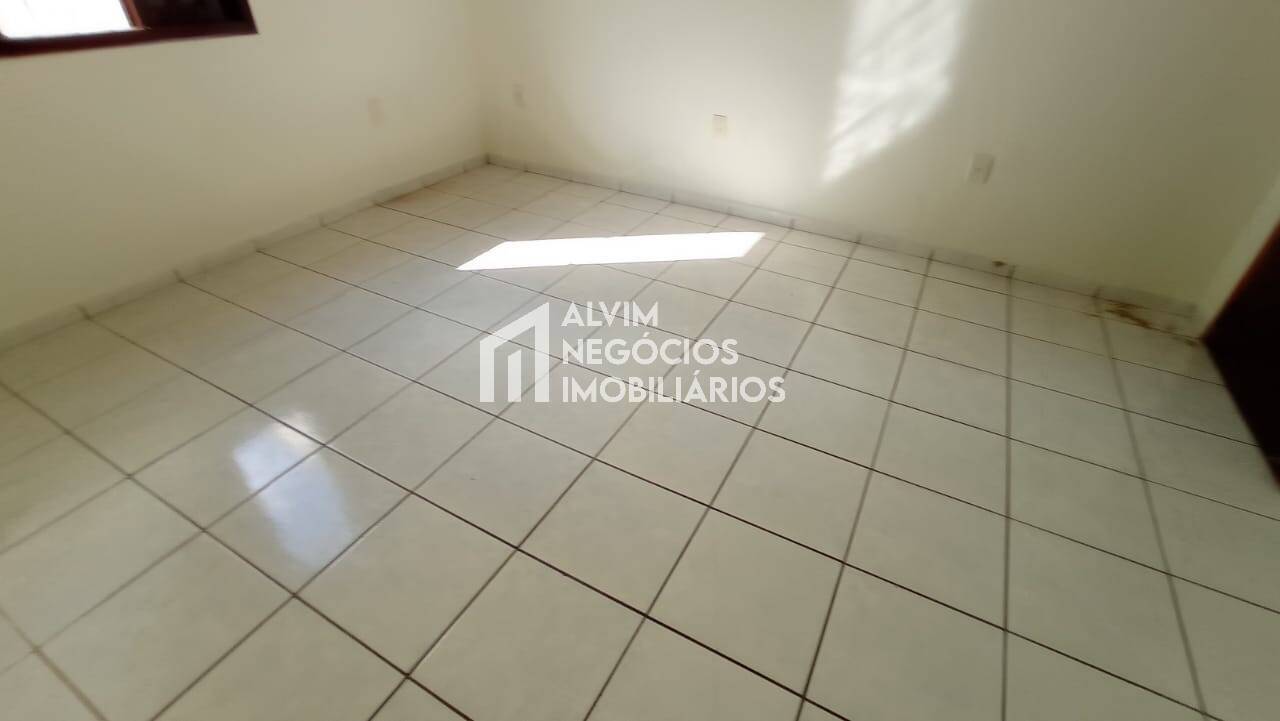 Casa à venda com 4 quartos, 274m² - Foto 51