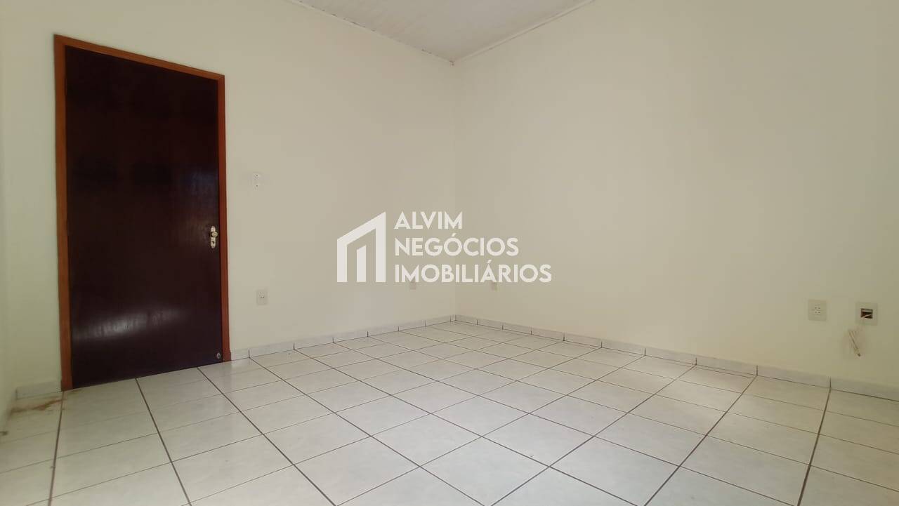 Casa à venda com 4 quartos, 274m² - Foto 58