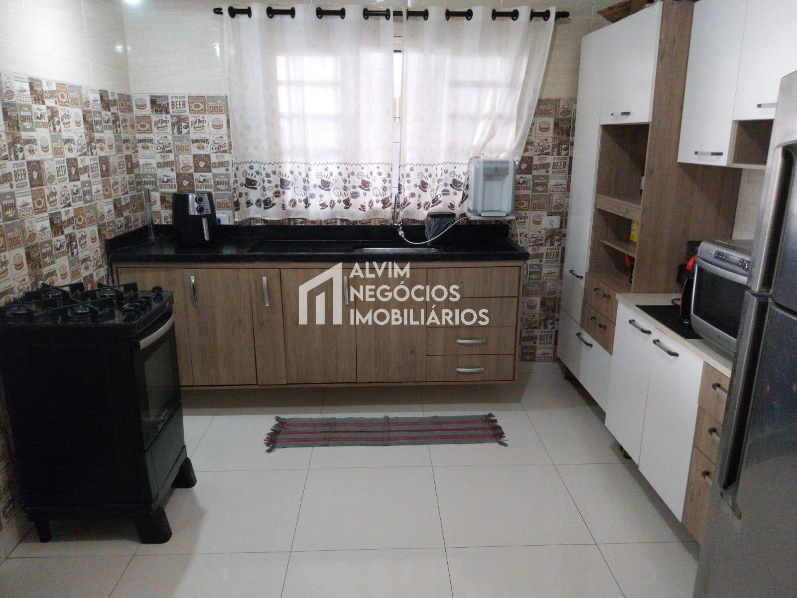 Casa à venda com 3 quartos, 300m² - Foto 12