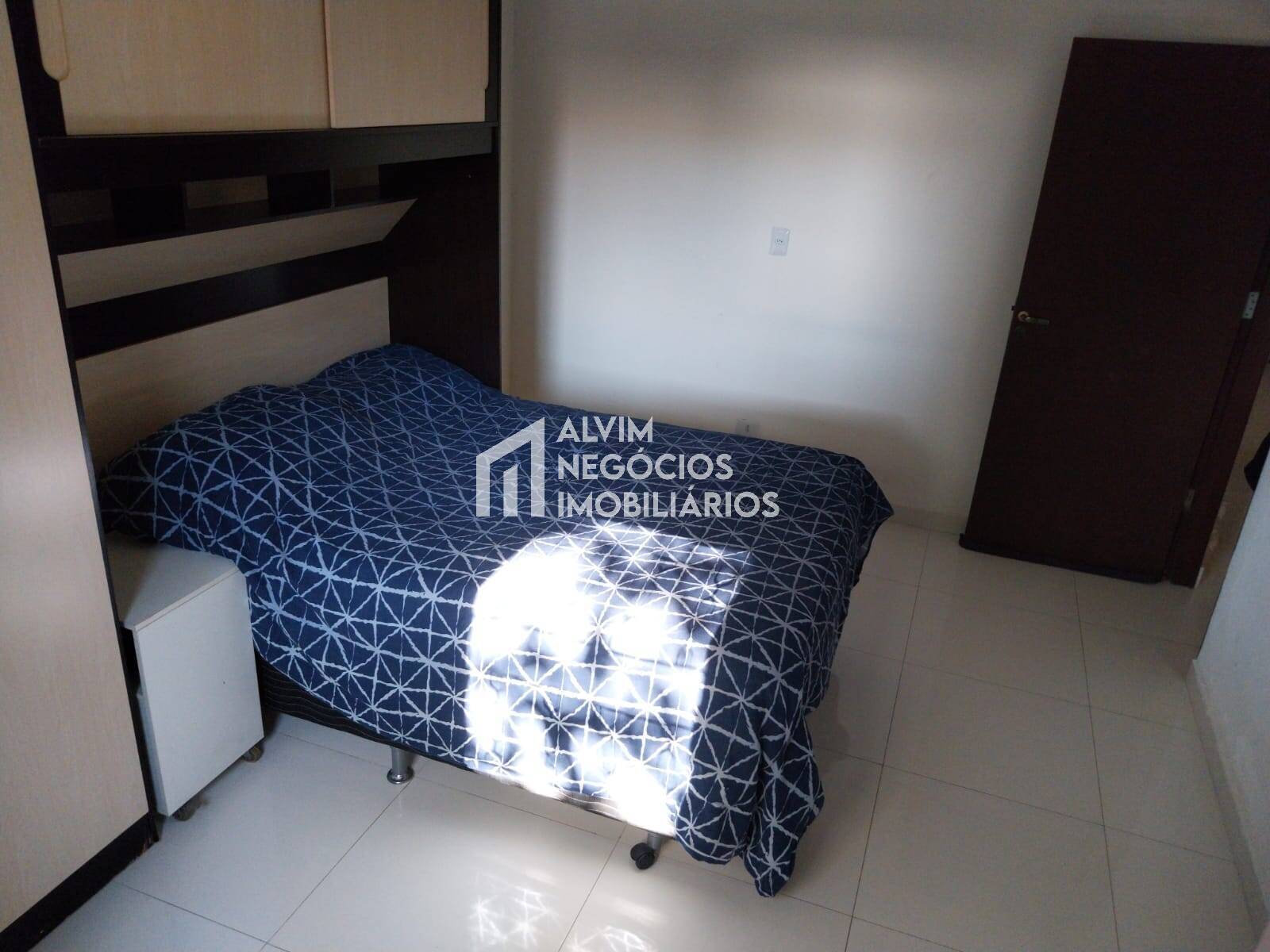 Casa à venda com 3 quartos, 300m² - Foto 7