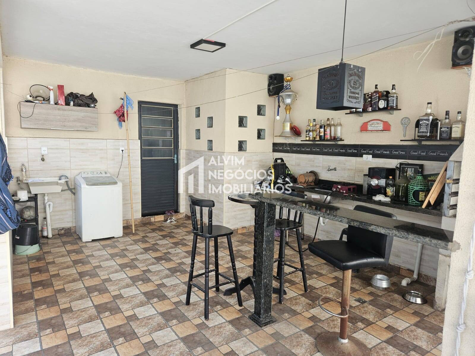 Casa à venda com 3 quartos, 300m² - Foto 15