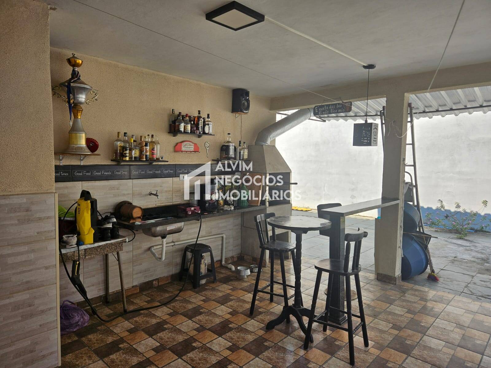 Casa à venda com 3 quartos, 300m² - Foto 16