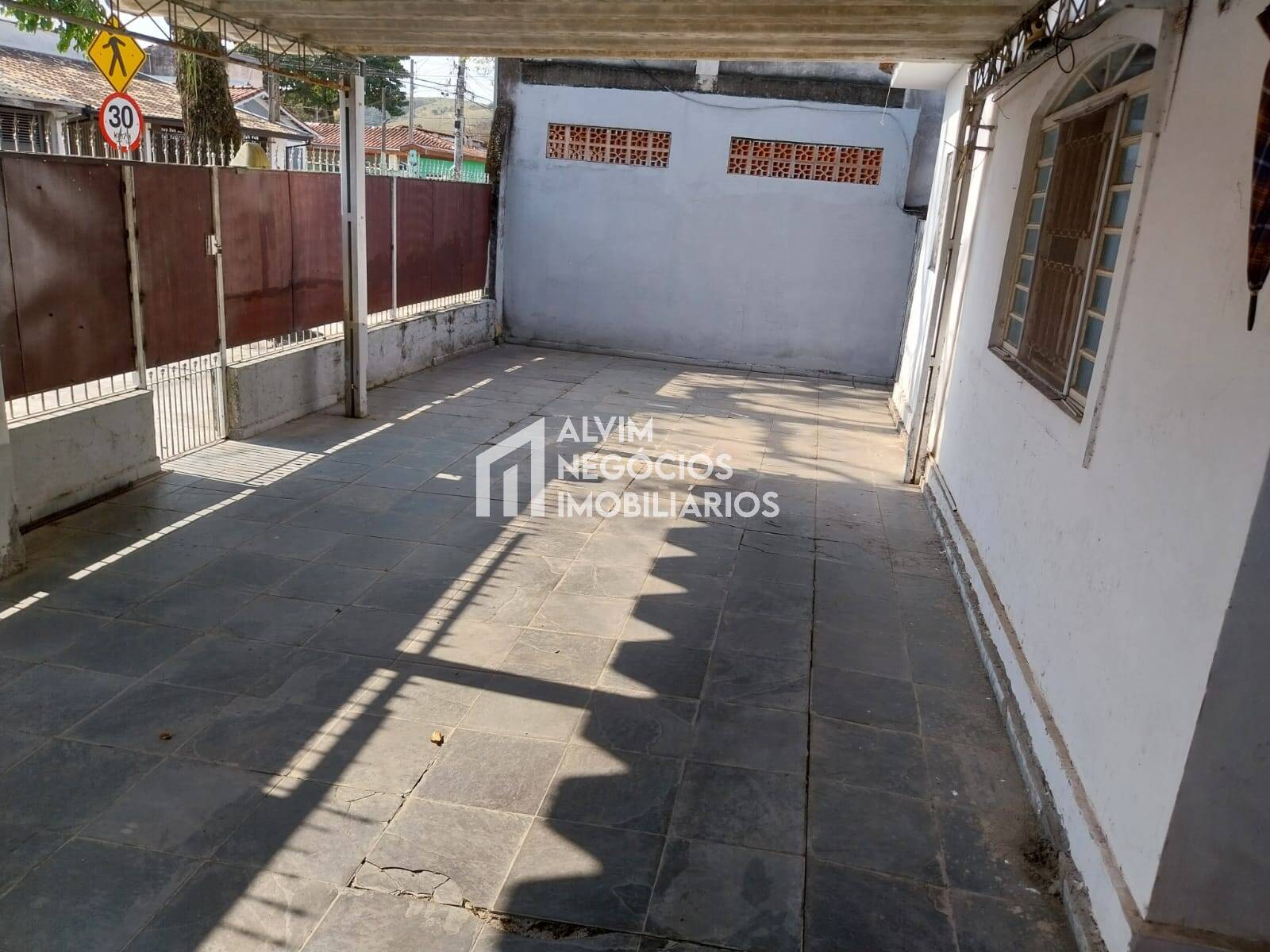 Casa à venda com 3 quartos, 300m² - Foto 21