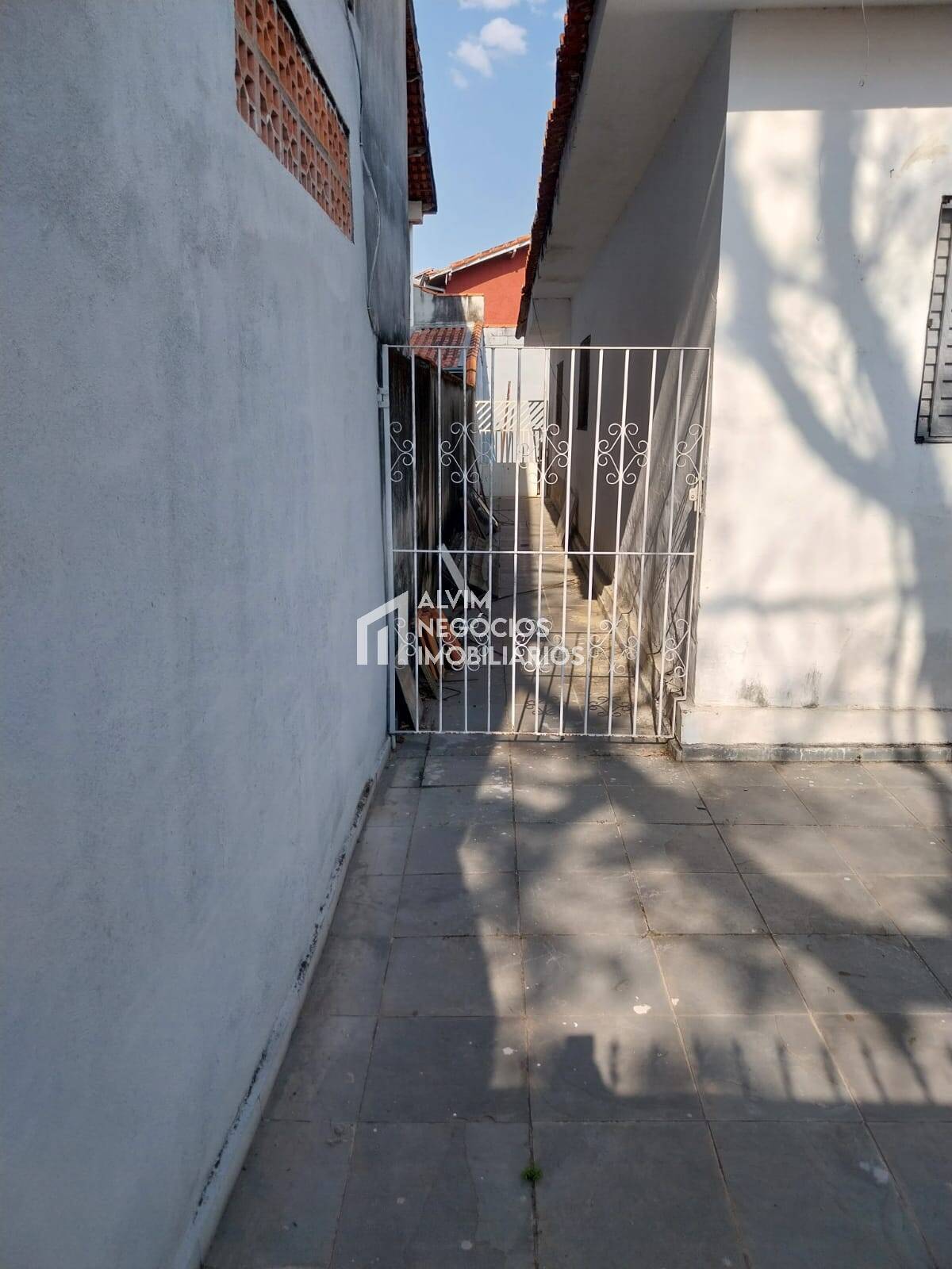 Casa à venda com 3 quartos, 300m² - Foto 20