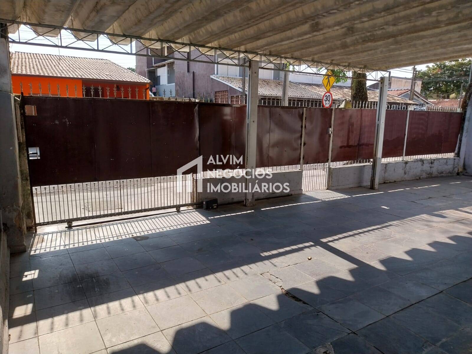 Casa à venda com 3 quartos, 300m² - Foto 19