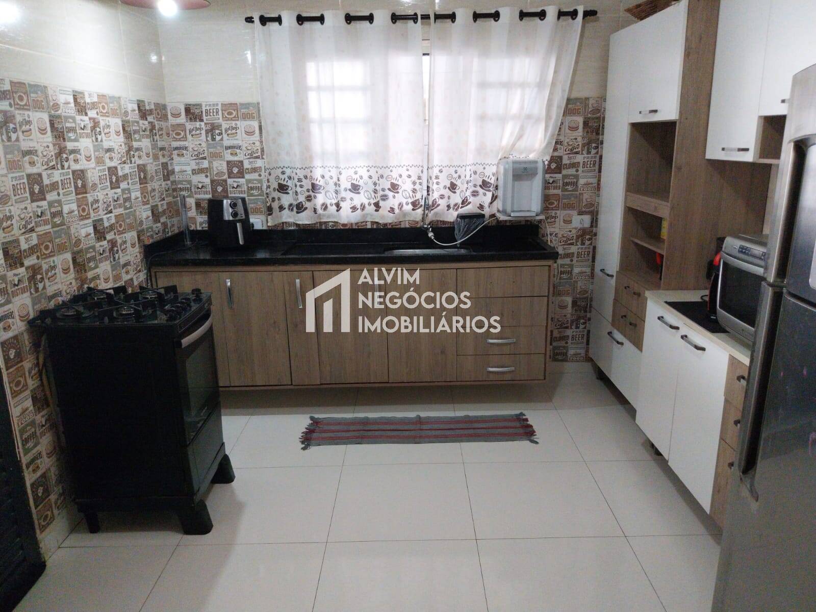 Casa à venda com 3 quartos, 300m² - Foto 11