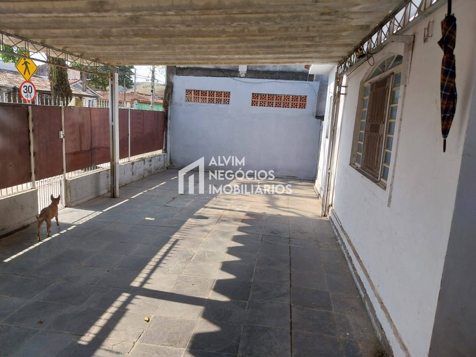 Casa à venda com 3 quartos, 300m² - Foto 22