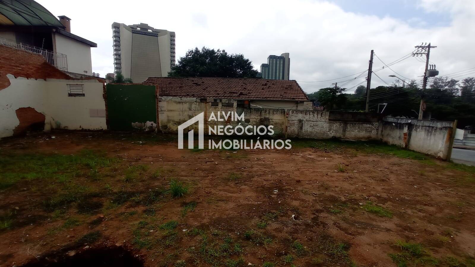 Terreno à venda e aluguel, 250m² - Foto 7