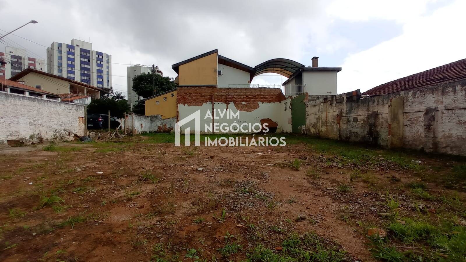 Terreno à venda e aluguel, 250m² - Foto 14