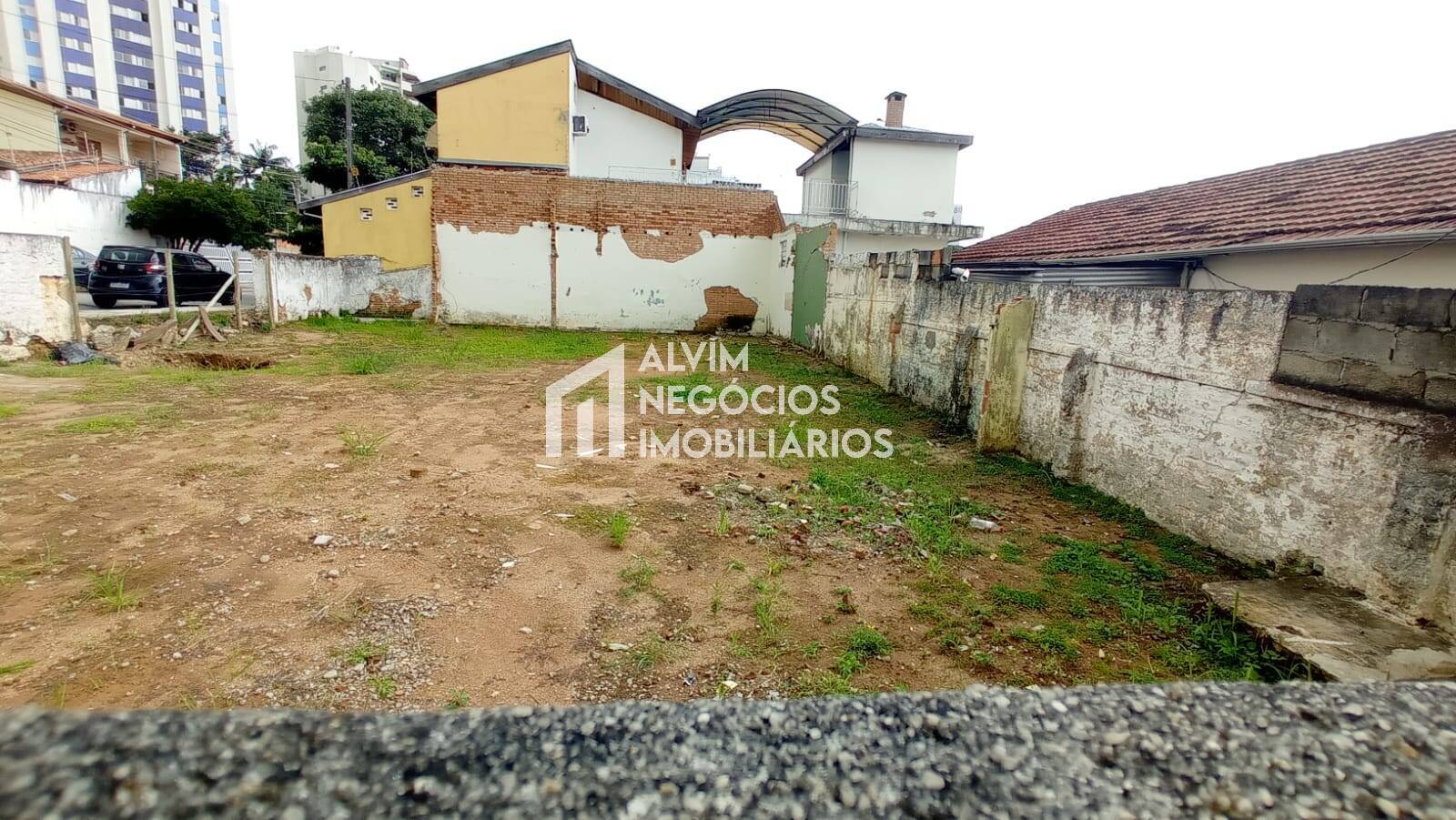 Terreno à venda e aluguel, 250m² - Foto 18