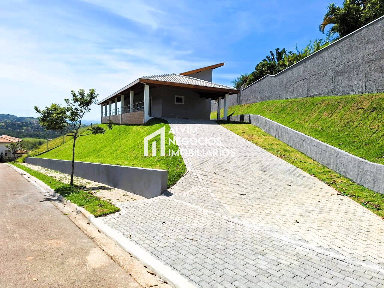 Casa, 3 quartos, 250 m² - Foto 1