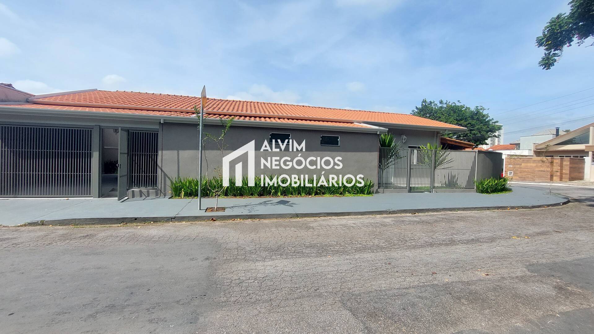 Casa, 3 quartos, 225 m² - Foto 2