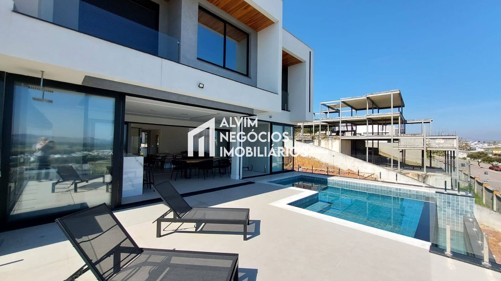 Sobrado, 5 quartos, 540 m² - Foto 2