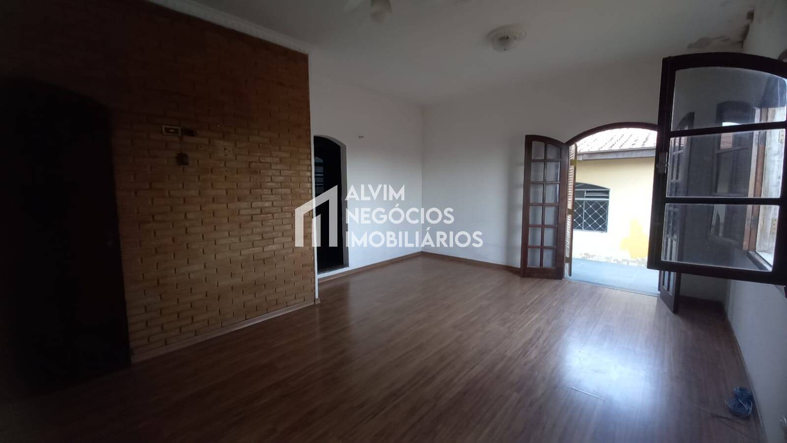 Casa à venda com 3 quartos, 350m² - Foto 17