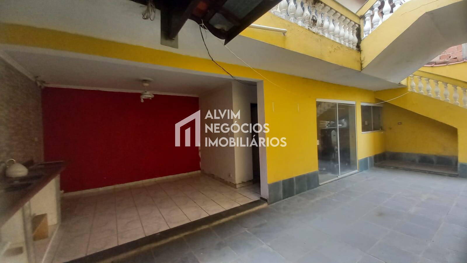 Casa à venda com 3 quartos, 350m² - Foto 27