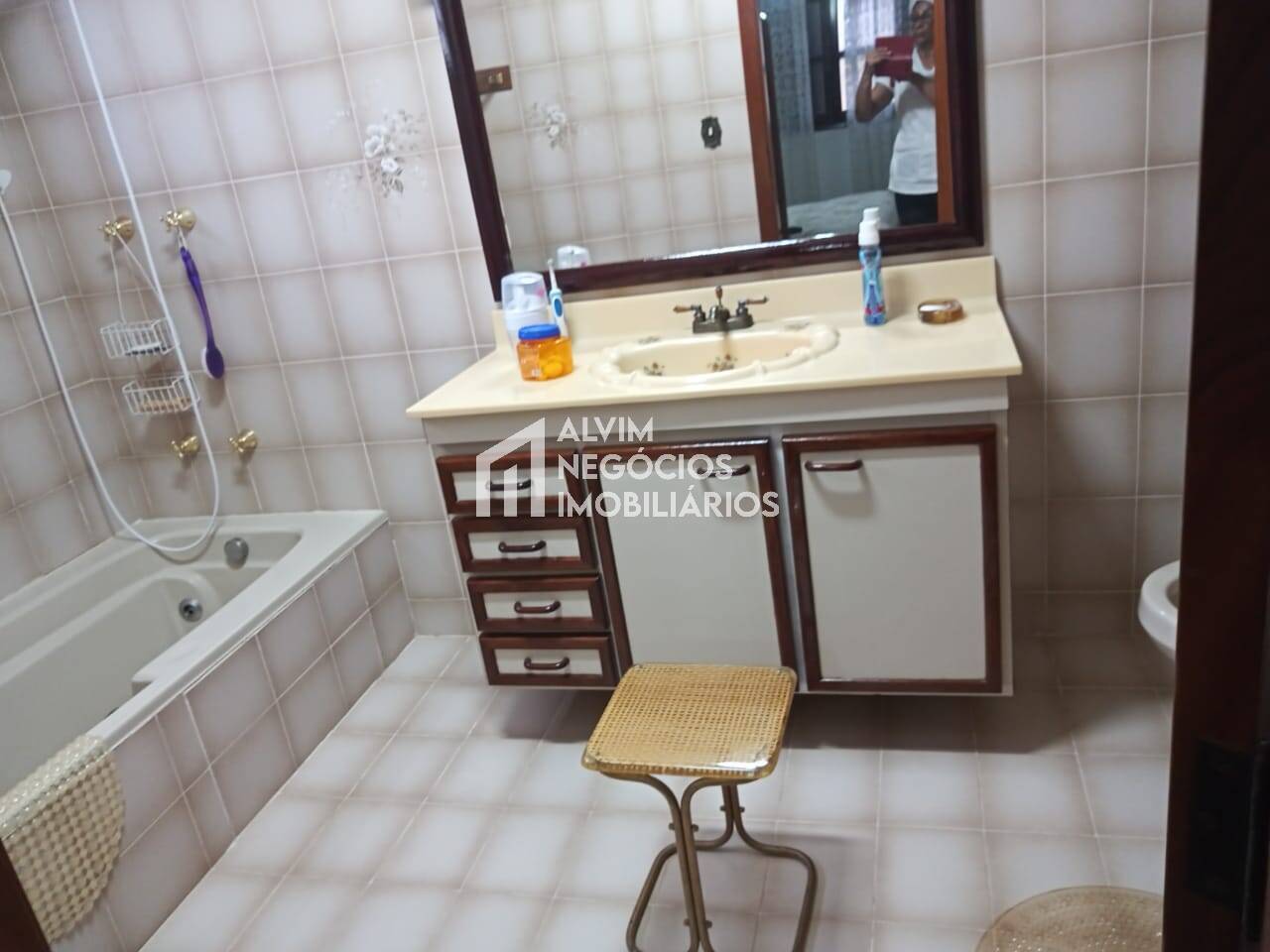Casa à venda com 4 quartos, 800m² - Foto 4