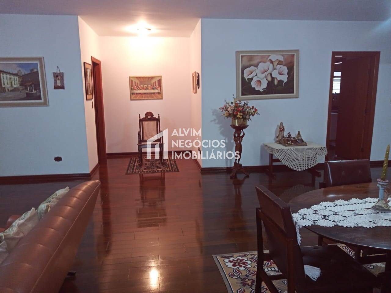 Casa à venda com 4 quartos, 800m² - Foto 22