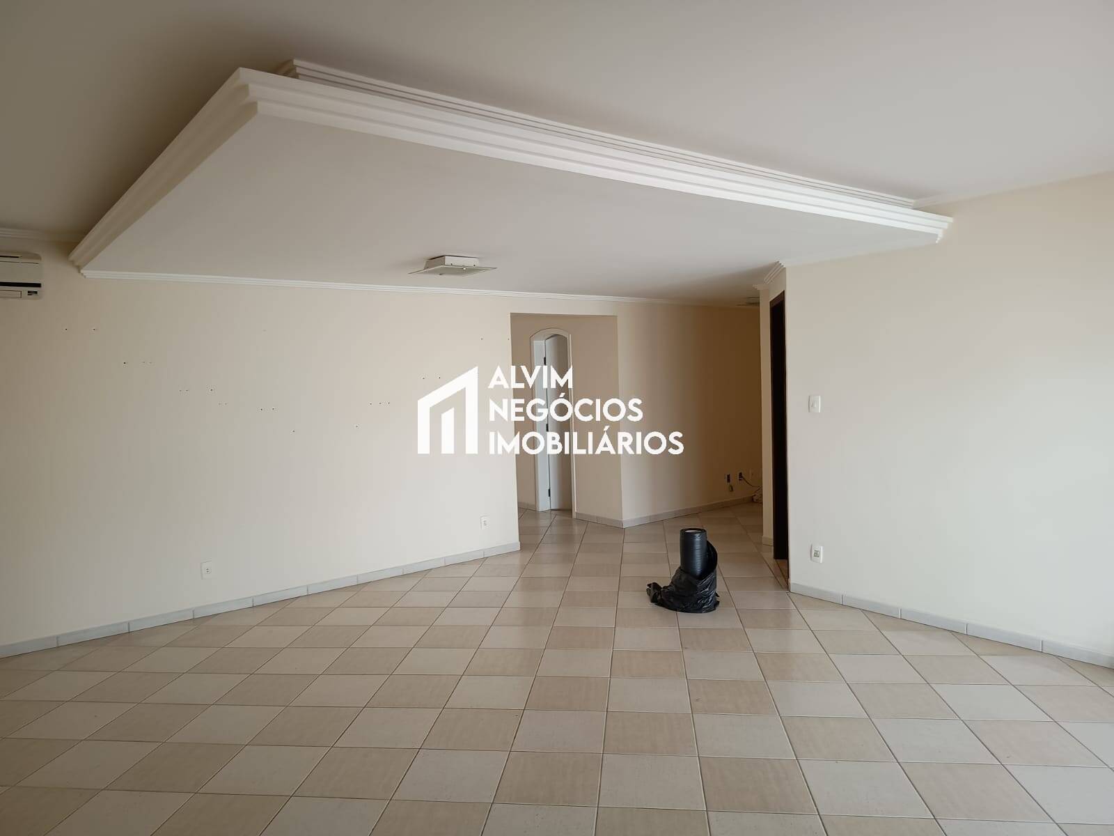 Casa, 4 quartos, 240 m² - Foto 17