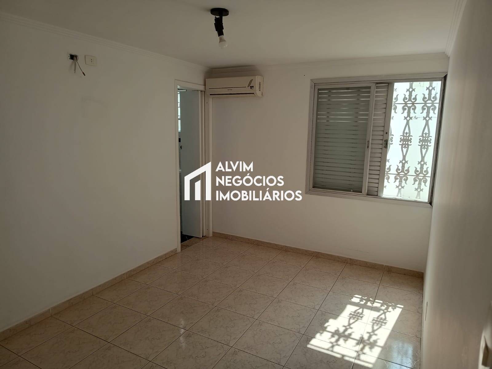 Casa, 4 quartos, 240 m² - Foto 28