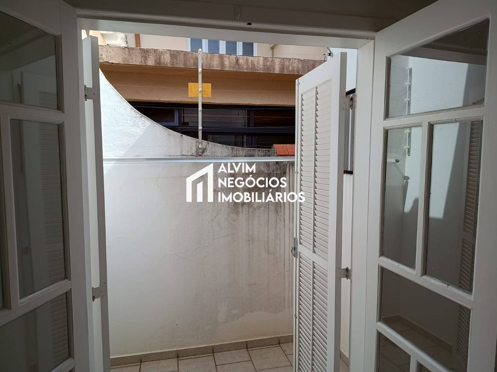 Casa, 4 quartos, 240 m² - Foto 29