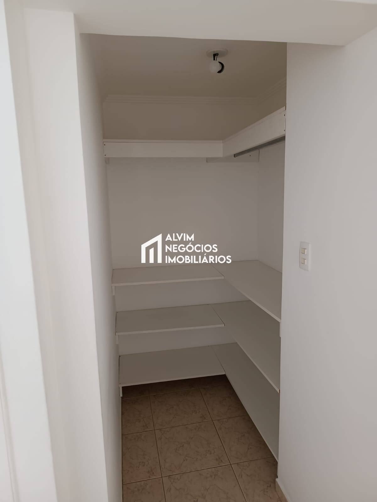 Casa, 4 quartos, 240 m² - Foto 42