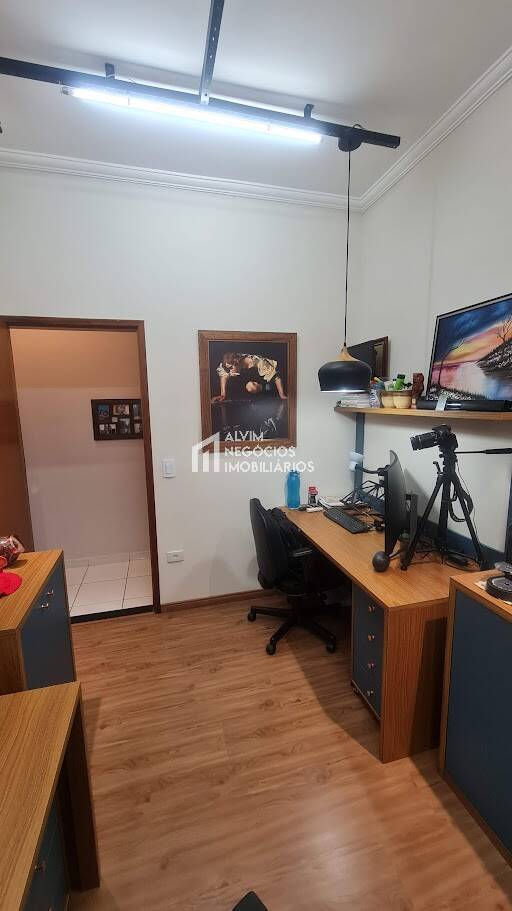 Casa à venda com 3 quartos, 150m² - Foto 15