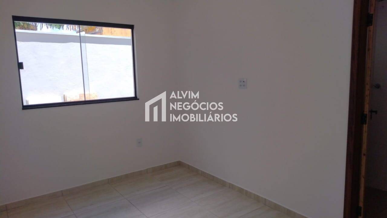 Casa à venda com 3 quartos, 140m² - Foto 5