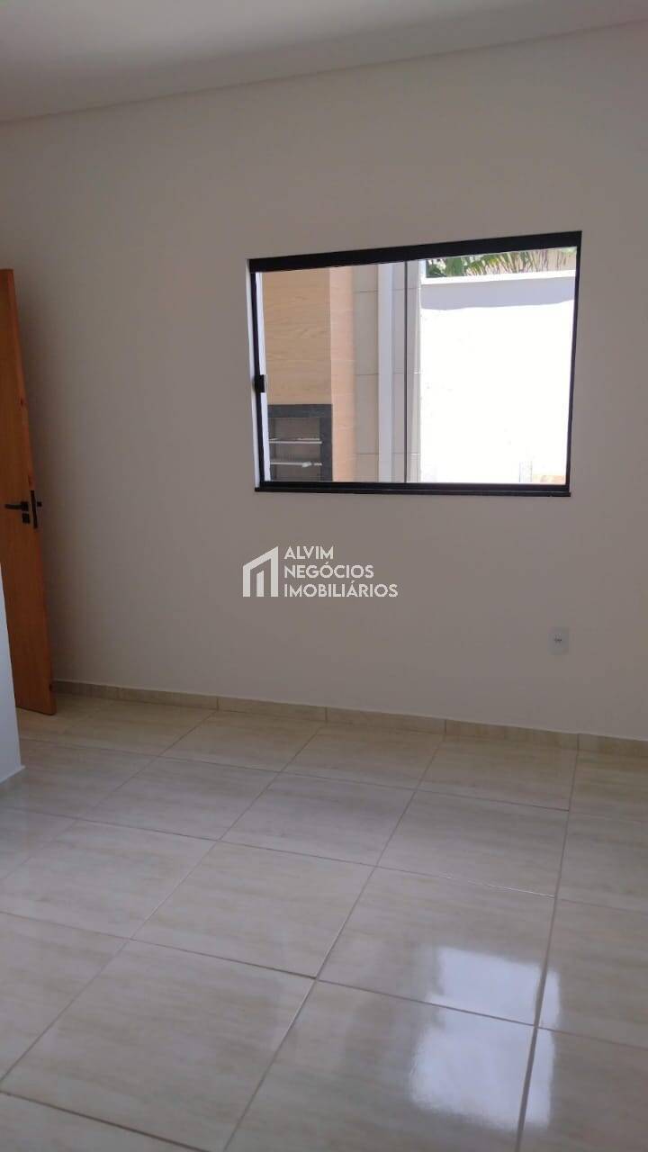 Casa à venda com 3 quartos, 140m² - Foto 4