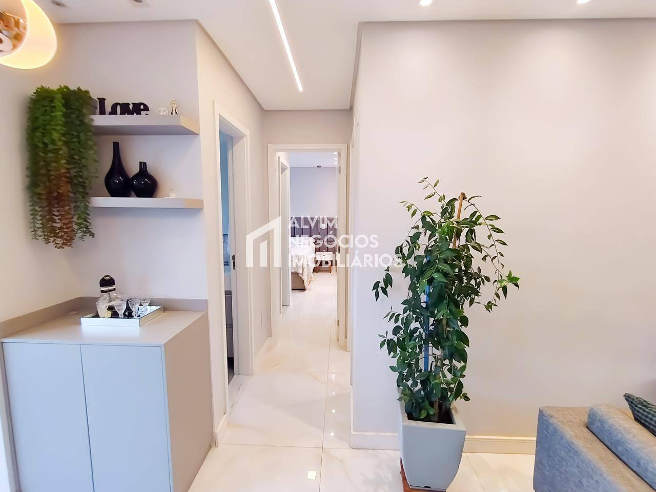 Apartamento à venda com 2 quartos, 64m² - Foto 8