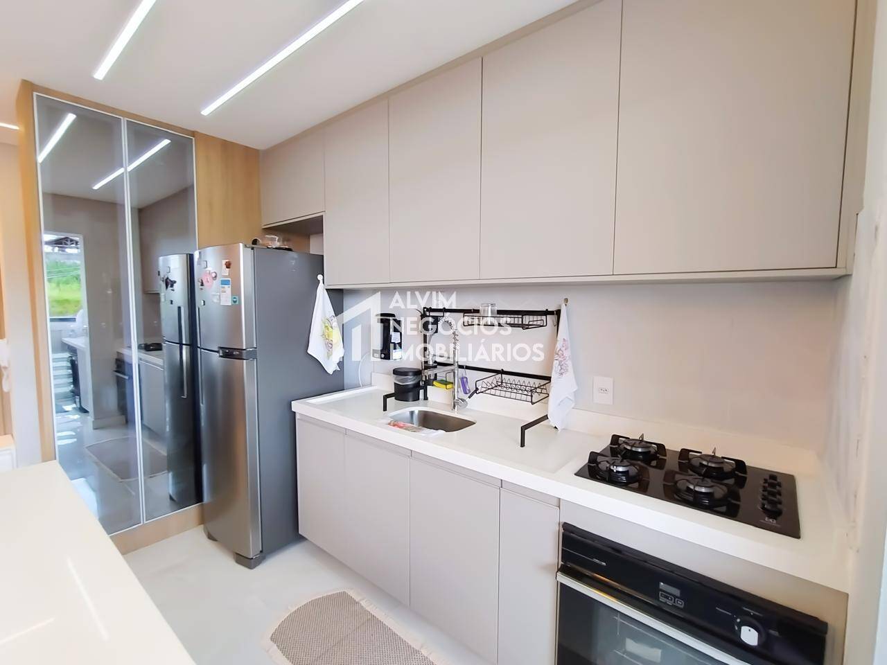 Apartamento à venda com 2 quartos, 64m² - Foto 13