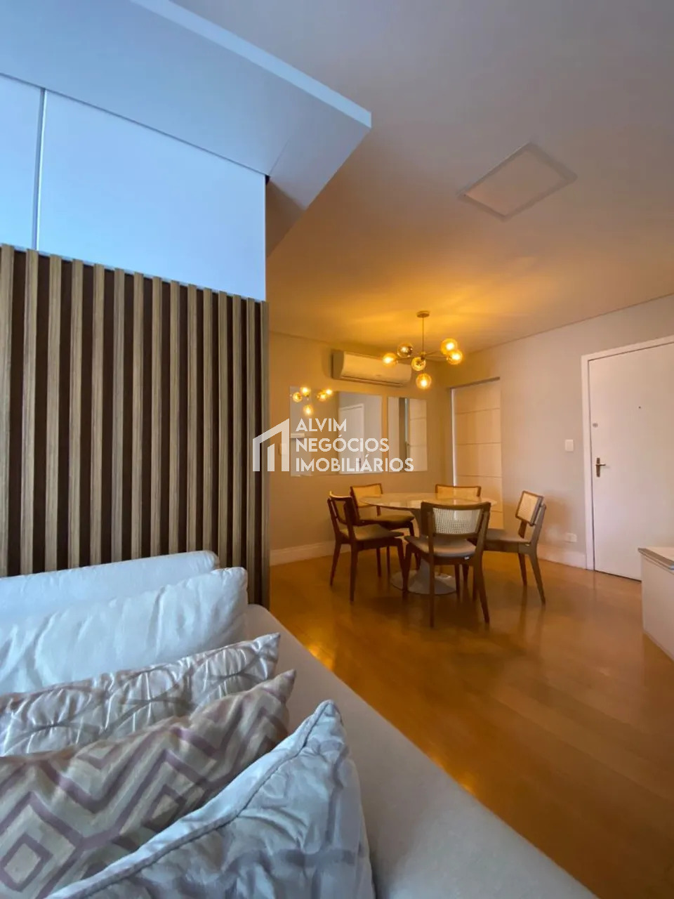 Apartamento à venda com 3 quartos, 182m² - Foto 5