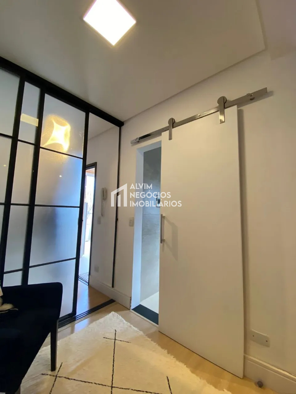 Apartamento à venda com 3 quartos, 182m² - Foto 4