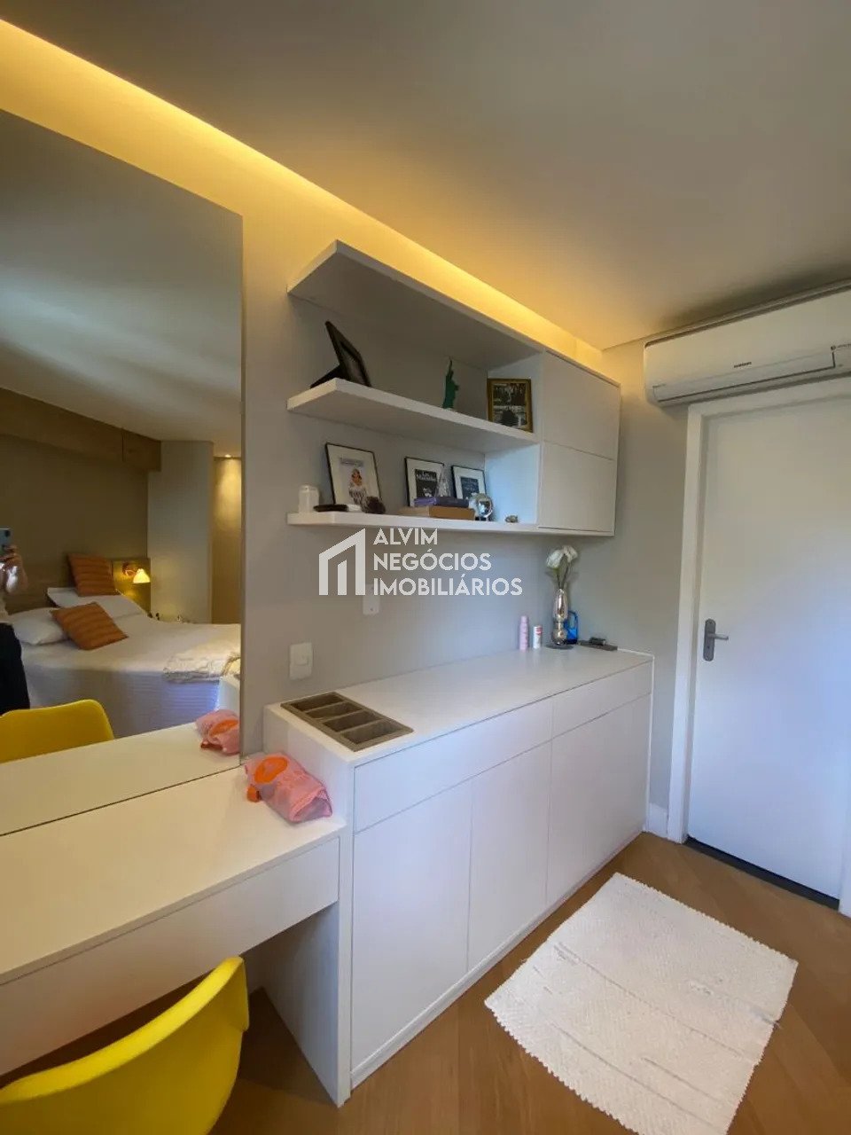 Apartamento à venda com 3 quartos, 182m² - Foto 11