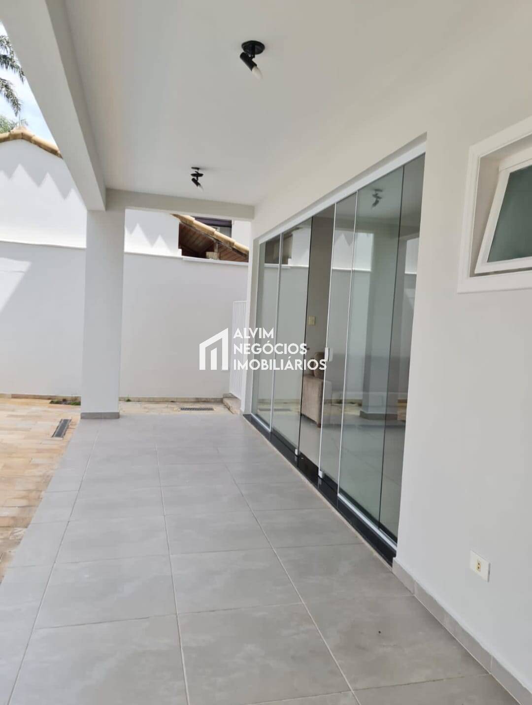 Casa, 4 quartos, 285 m² - Foto 35