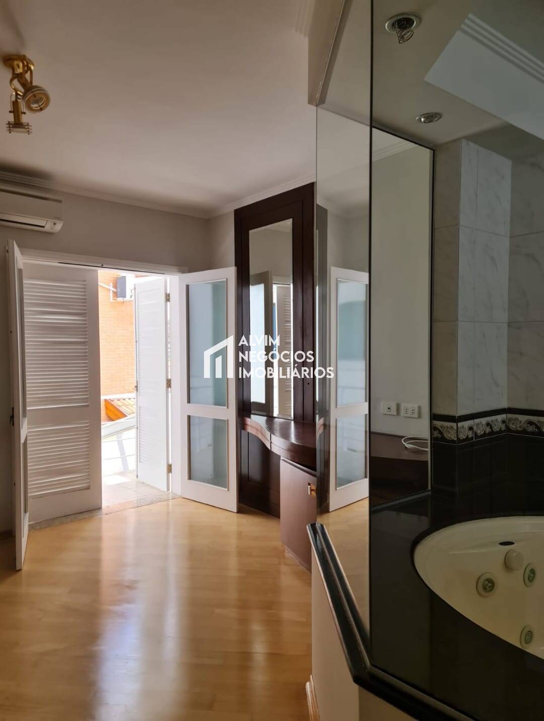 Casa, 4 quartos, 285 m² - Foto 21