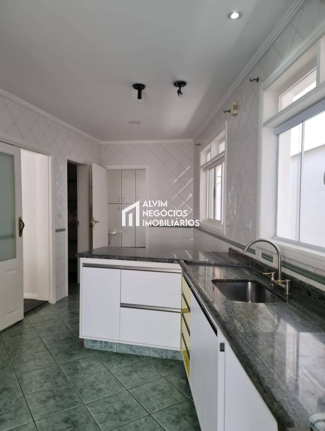 Casa, 4 quartos, 285 m² - Foto 7