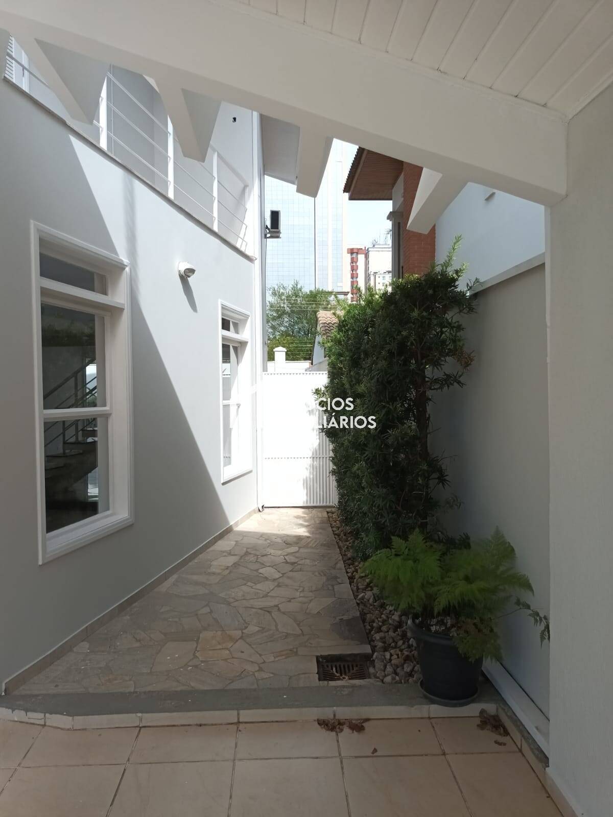 Casa, 4 quartos, 285 m² - Foto 33