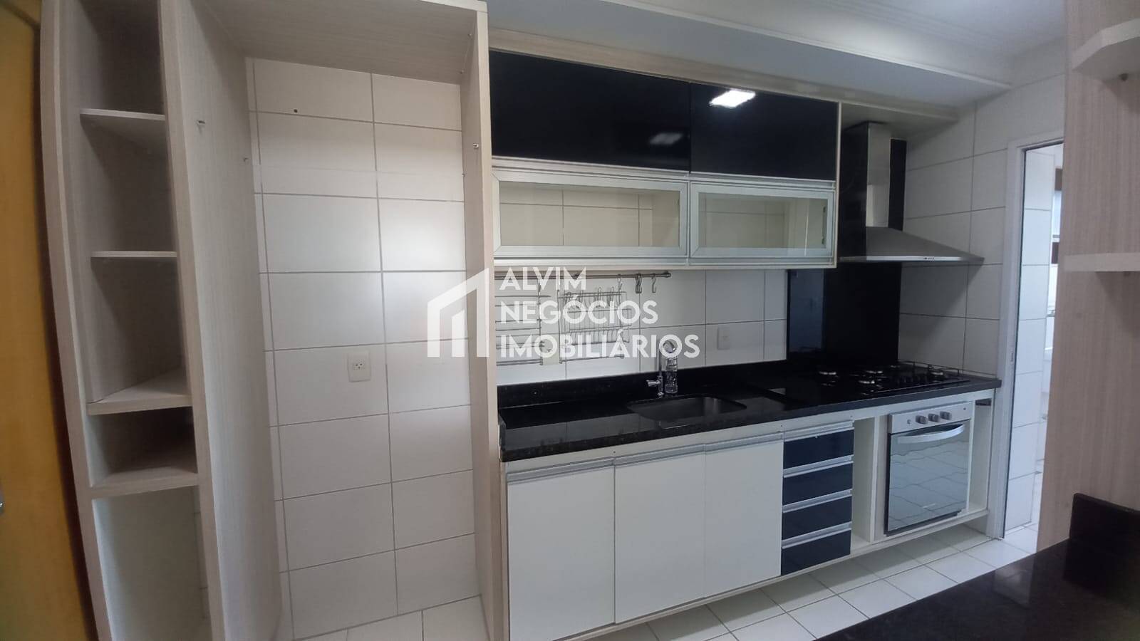 Apartamento à venda com 4 quartos, 111m² - Foto 7