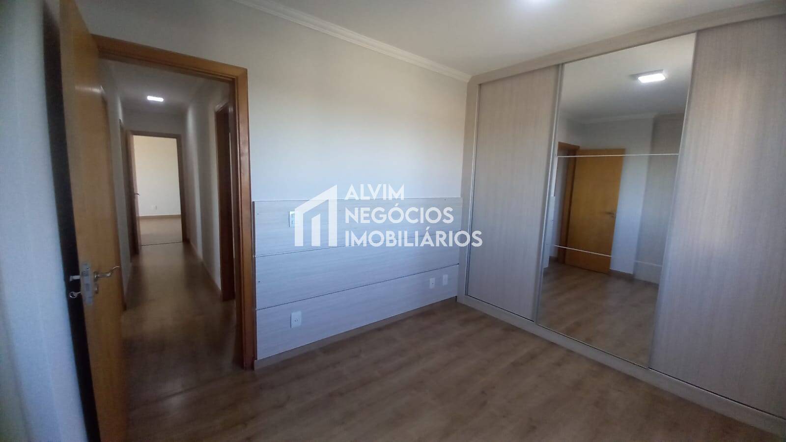 Apartamento à venda com 4 quartos, 111m² - Foto 24
