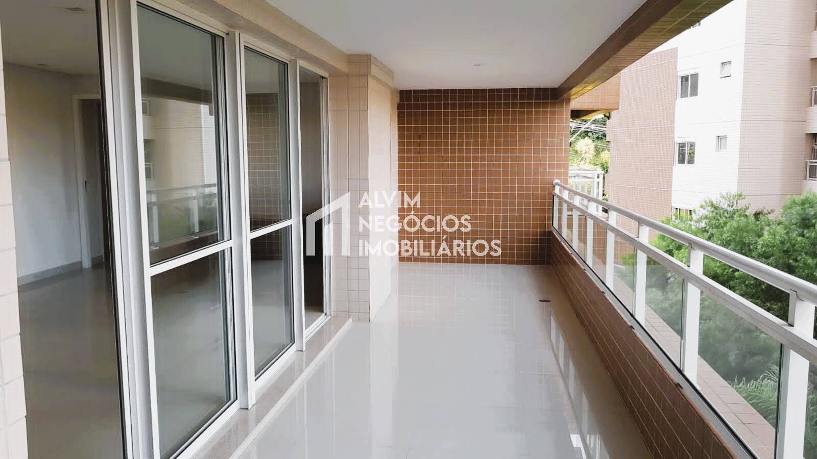 Apartamento à venda com 3 quartos, 147m² - Foto 1