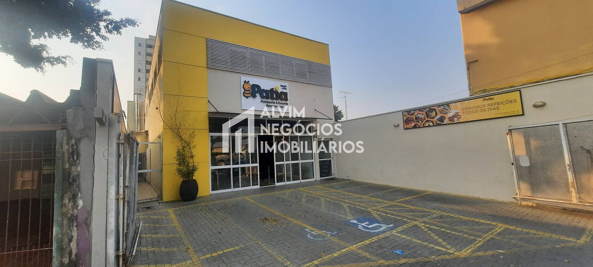 Prédio Inteiro à venda, 450m² - Foto 2