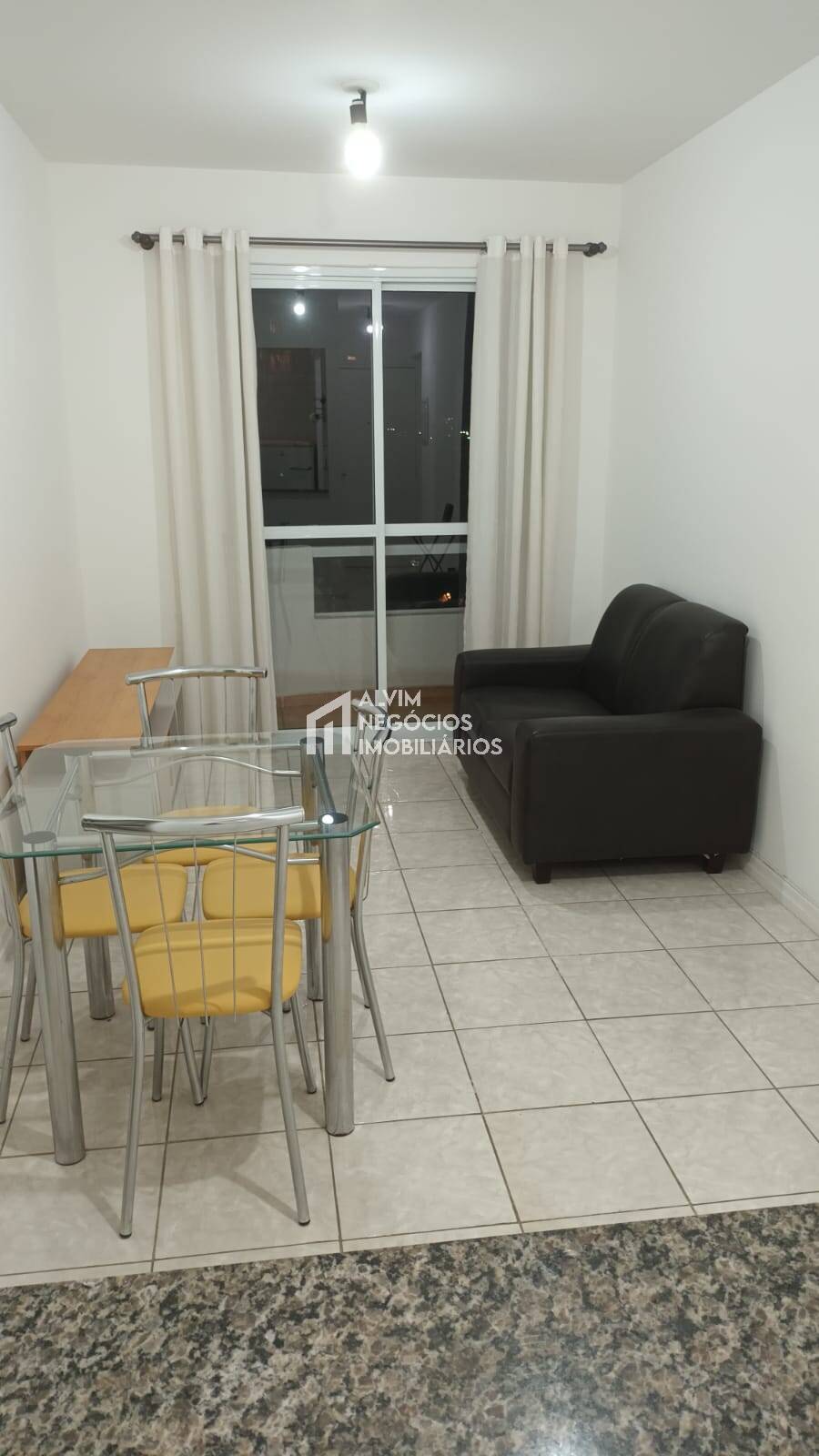 Apartamento para alugar com 1 quarto, 45m² - Foto 2